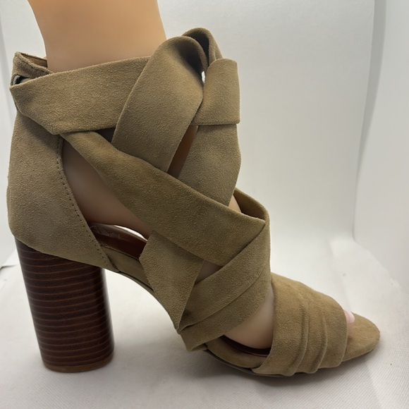 Raye Suede Gladiator Sandals- New Size 37.5 US Size 6.5 - Picture 7 of 12